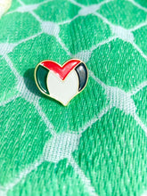 Palestine Heart Flag Pin